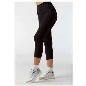 Joah Brown Second Skin Cropped Leggings